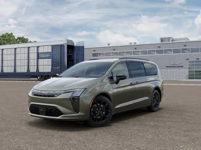 2027 Chrysler Pacifica Limited for sale in Okemos, MI