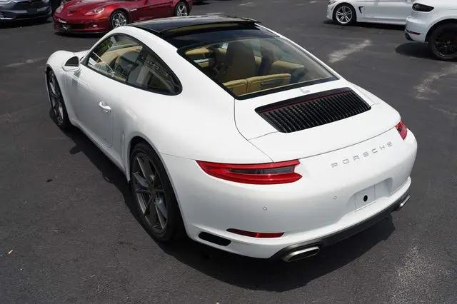 2017 Porsche 911 Carrera