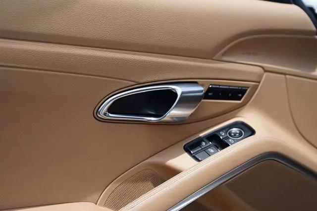 2017 Porsche 911 Carrera