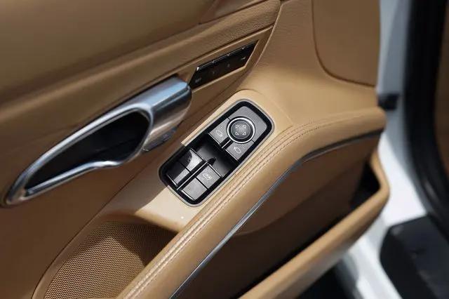 2017 Porsche 911 Carrera