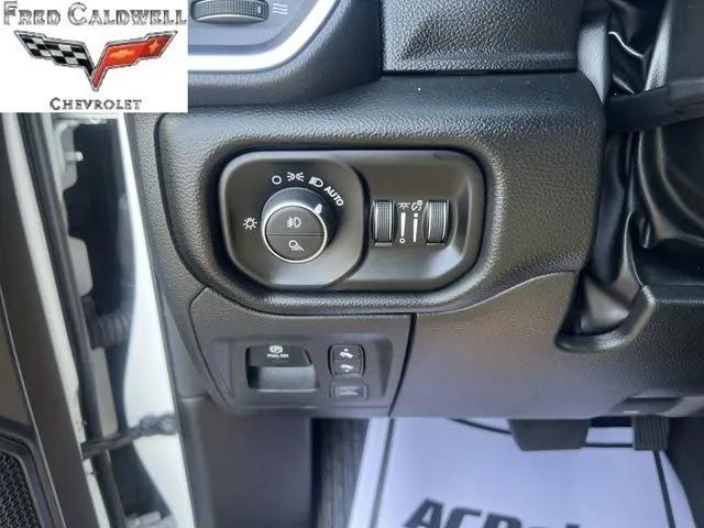 2025 Ram 1500 Big Horn Crew Cab 4x4 57 Box