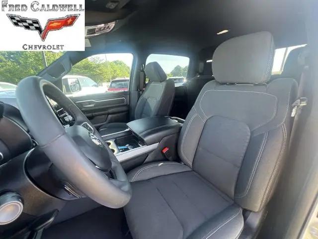 2025 Ram 1500 Big Horn Crew Cab 4x4 57 Box