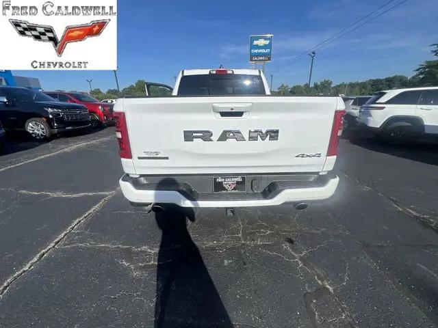 2025 Ram 1500 Big Horn Crew Cab 4x4 57 Box