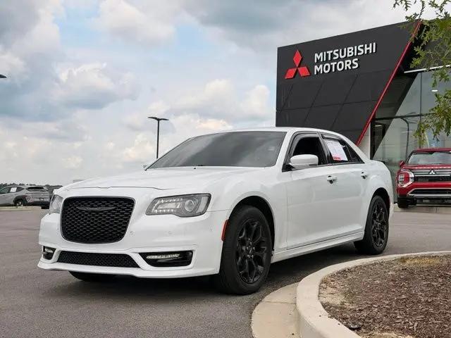 2023 Chrysler 300 Touring L AWD