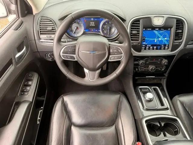 2023 Chrysler 300 Touring L AWD
