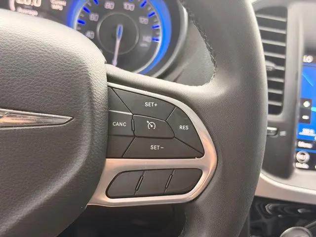 2023 Chrysler 300 Touring L AWD