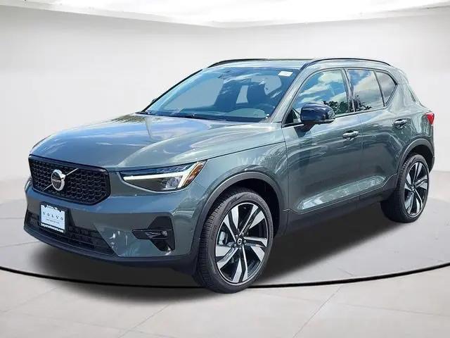2026 Volvo XC40 Plus, B5 AWD Gas (mild hybrid), Dark for sale in Dulles, VA