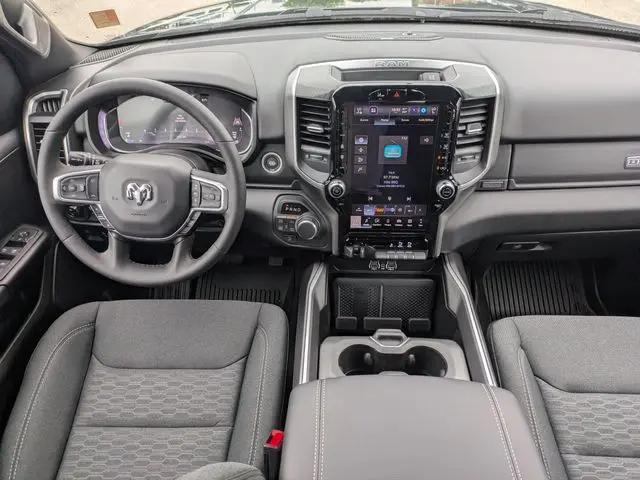 2026 Ram 1500 Big Horn Crew Cab 4x4 57 Box