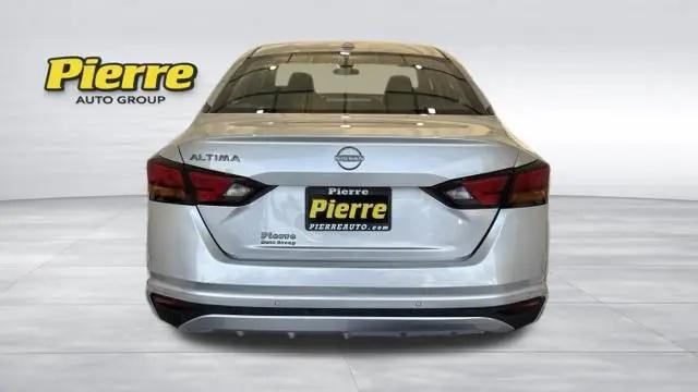 2025 Nissan Altima SV FWD