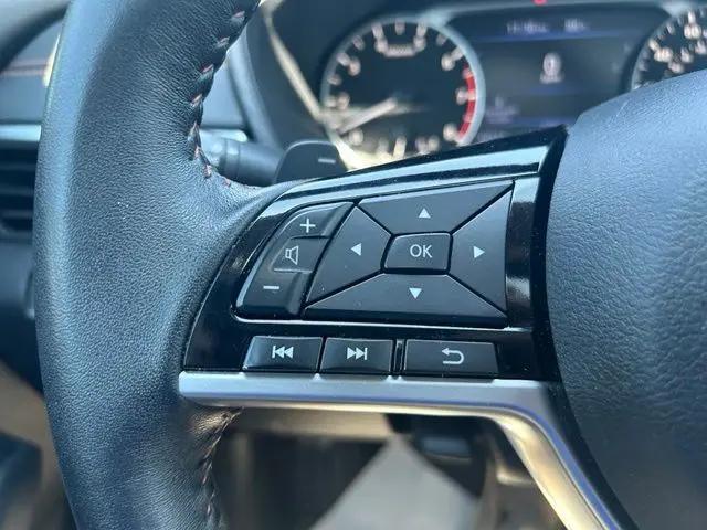 2021 Nissan Altima SR FWD