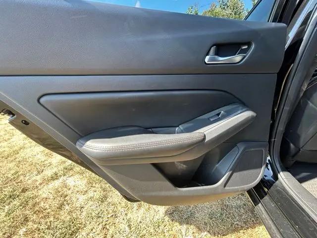 2021 Nissan Altima SR FWD