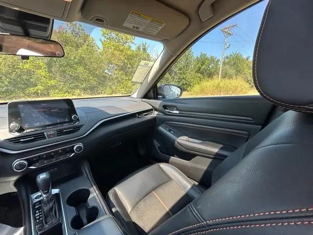 2021 Nissan Altima SR FWD