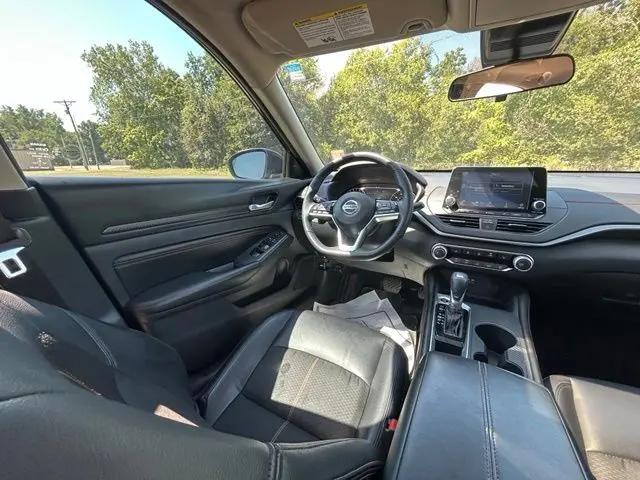 2021 Nissan Altima SR FWD