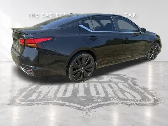 2021 Nissan Altima SR FWD