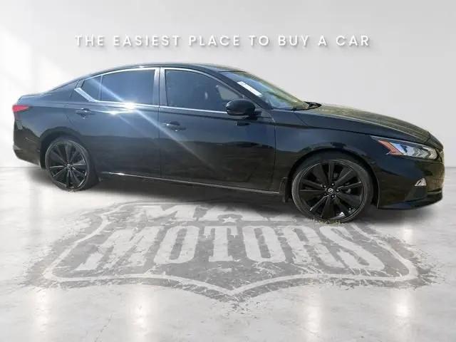 2021 Nissan Altima SR FWD