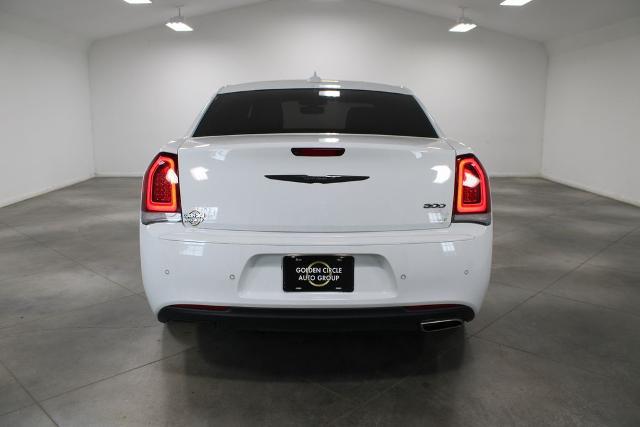 2023 Chrysler 300 Touring L