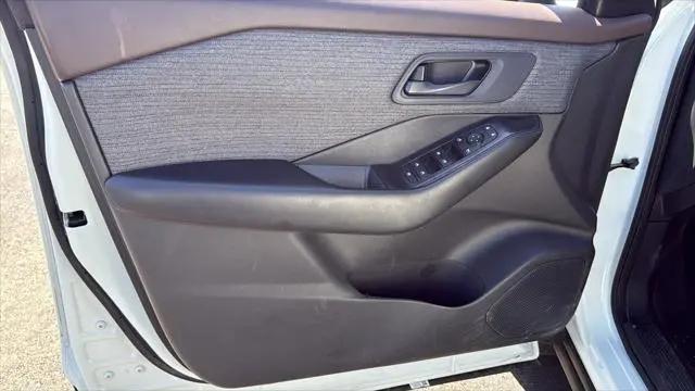 2023 Nissan Rogue S FWD