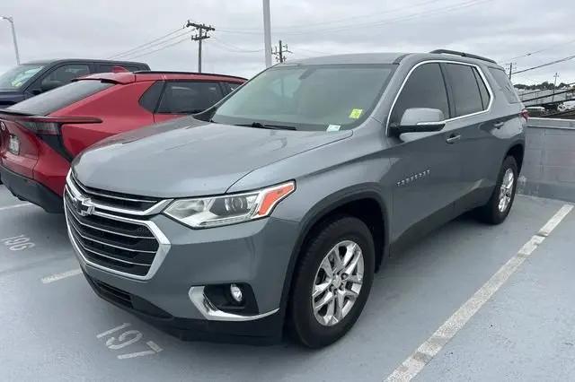 2021 Chevrolet Traverse FWD LT Cloth for sale in Oakland, CA