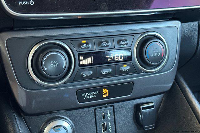2024 Nissan LEAF S