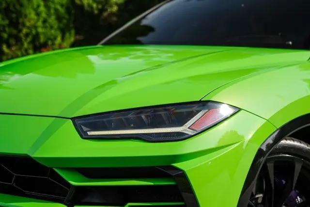 2021 Lamborghini Urus Standard
