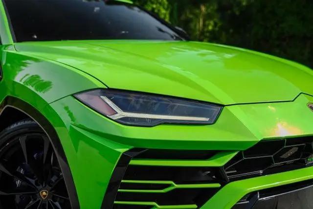 2021 Lamborghini Urus Standard