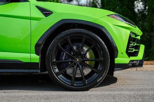 2021 Lamborghini Urus Standard