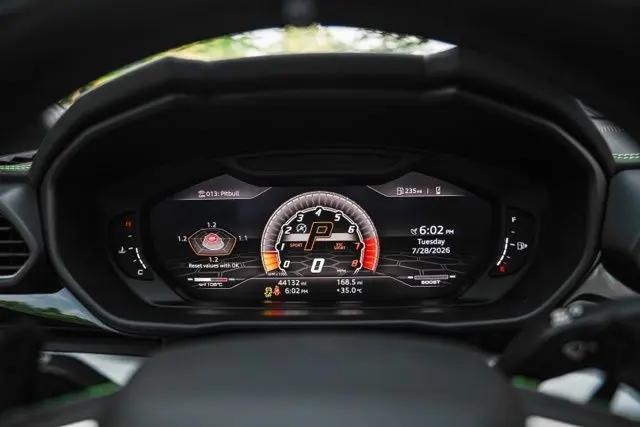 2021 Lamborghini Urus Standard