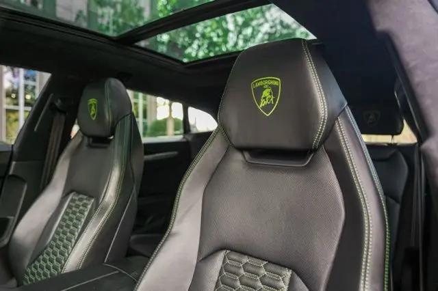 2021 Lamborghini Urus Standard