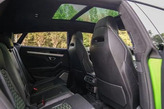 2021 Lamborghini Urus Standard