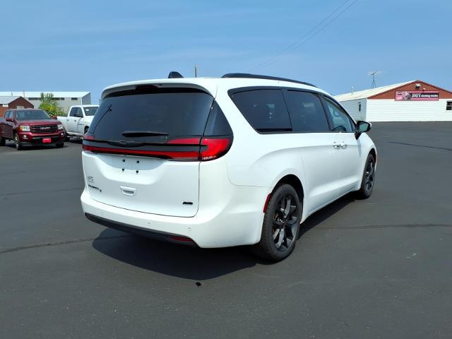 2023 Chrysler Pacifica Touring L AWD