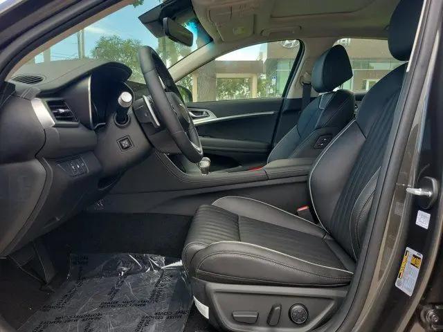 2026 Genesis G70 2.5T RWD Prestige