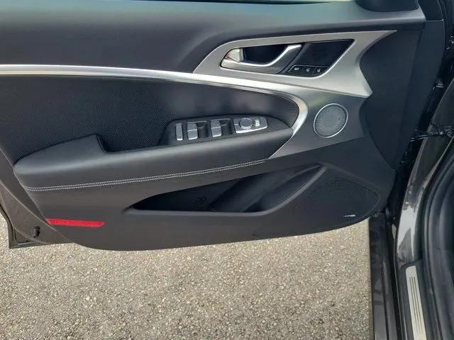 2026 Genesis G70 2.5T RWD Prestige