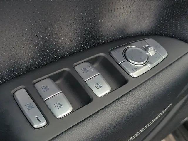 2026 Genesis G70 2.5T RWD Prestige