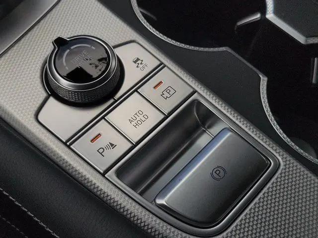 2026 Genesis G70 2.5T RWD Prestige