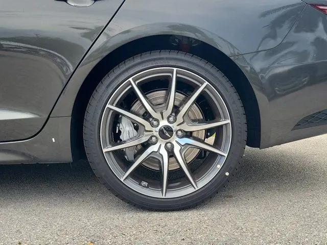 2026 Genesis G70 2.5T RWD Prestige