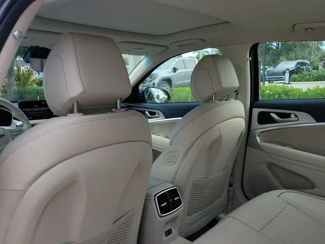 2026 Genesis G70 2.5T RWD Prestige
