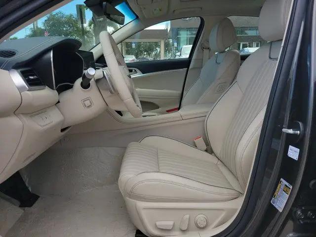 2026 Genesis G70 2.5T RWD Prestige