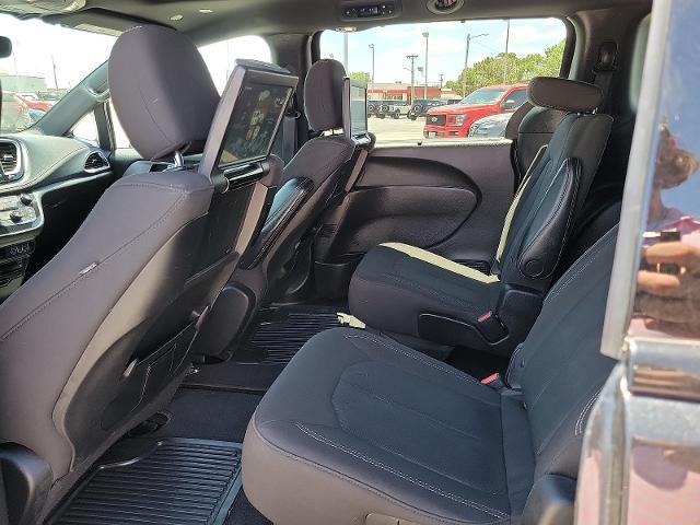 2021 Chrysler Pacifica Touring AWD