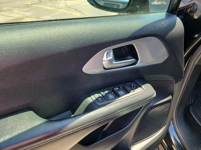 2021 Chrysler Pacifica Touring AWD
