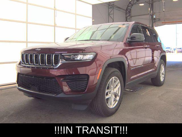 2023 Jeep Grand Cherokee Laredo 4x4 for sale in Highland, IN
