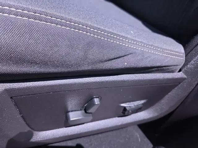 2021 Ram 1500 SLT