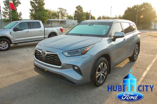 2022 Toyota Highlander XLE for sale in Lafayette, LA