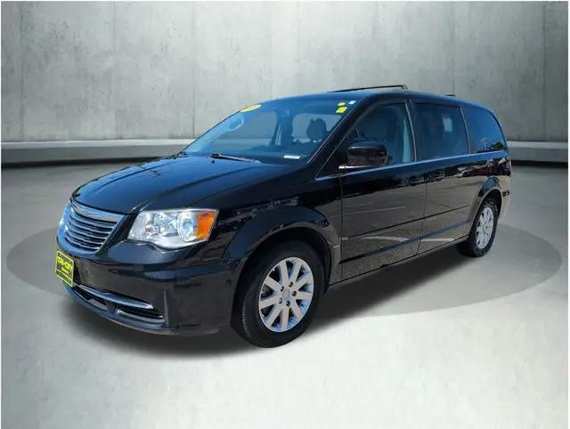 2016 Chrysler Town & Country LX for sale in Somersworth, NH
