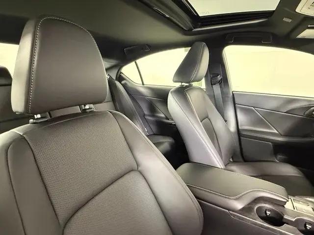 2026 Lexus IS 350 F SPORT Design