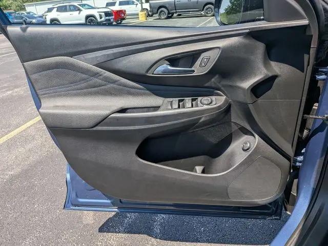 2026 Buick NV Sport Touring FWD