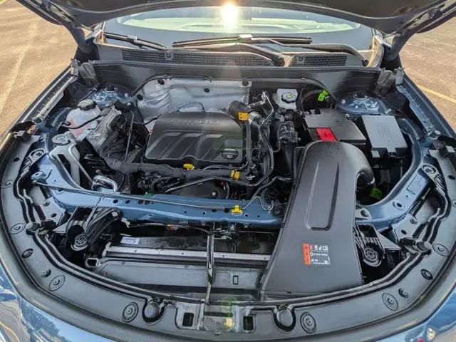 2026 Buick NV Sport Touring FWD