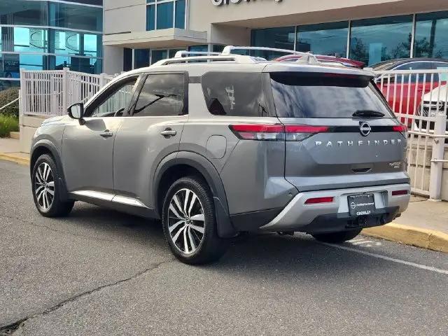 2023 Nissan Pathfinder Platinum 4WD