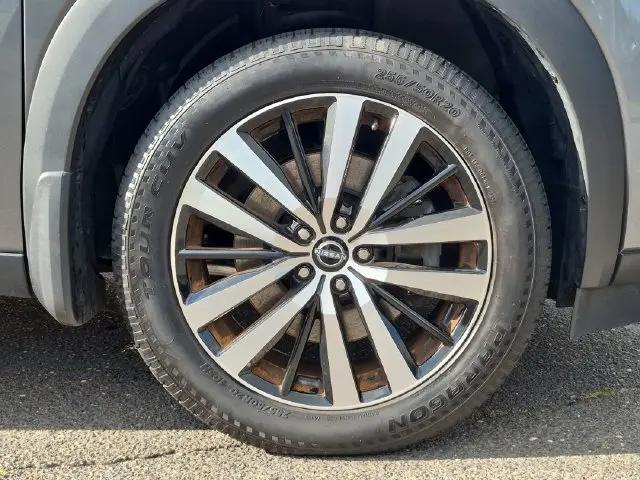 2023 Nissan Pathfinder Platinum 4WD
