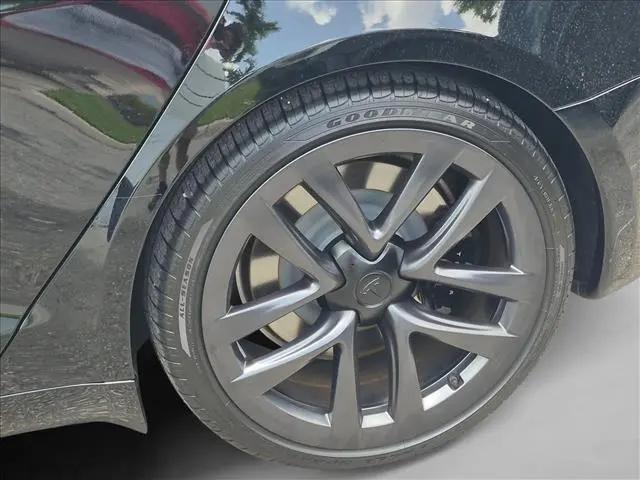 2023 Tesla Model S Standard Range
