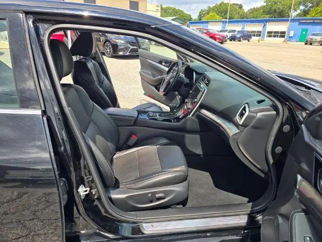 2021 Nissan Maxima SV Xtronic CVT